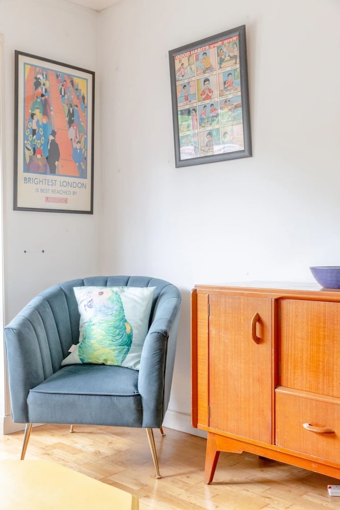 Cosy 2BD Flat - New Cross