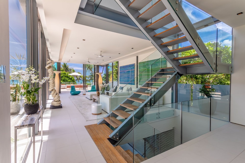 Villa Aqua