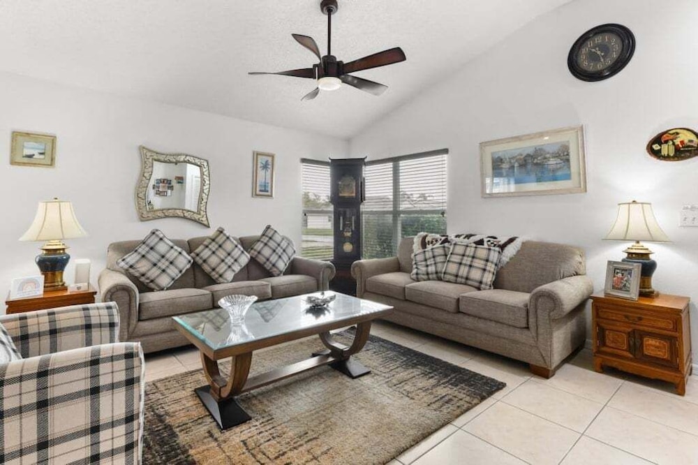 Cozy 3br Home W/ Private Pool Near Disney 3 Bedroom Villa