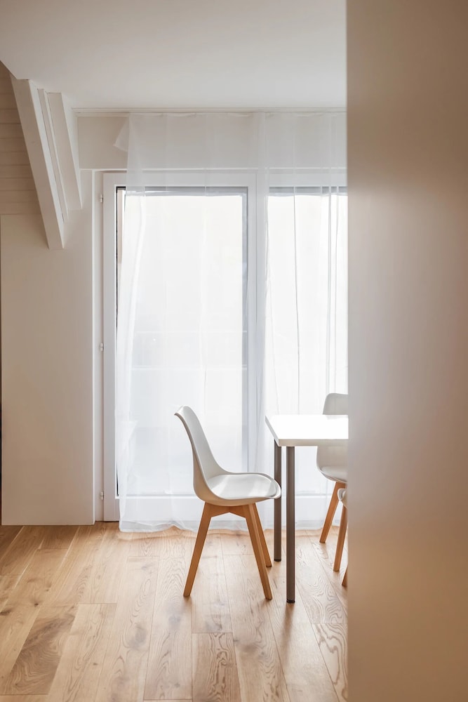 VK - Zürich Airport - Luxury - Homestay
