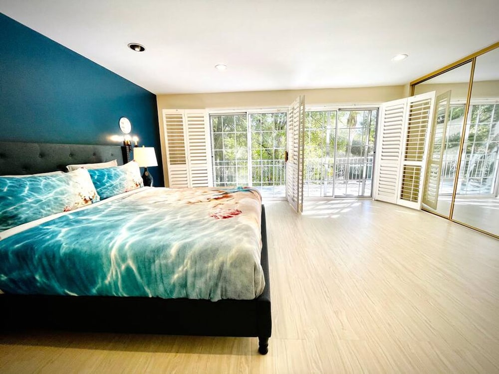 Pacific Dreams Home in Calabasas