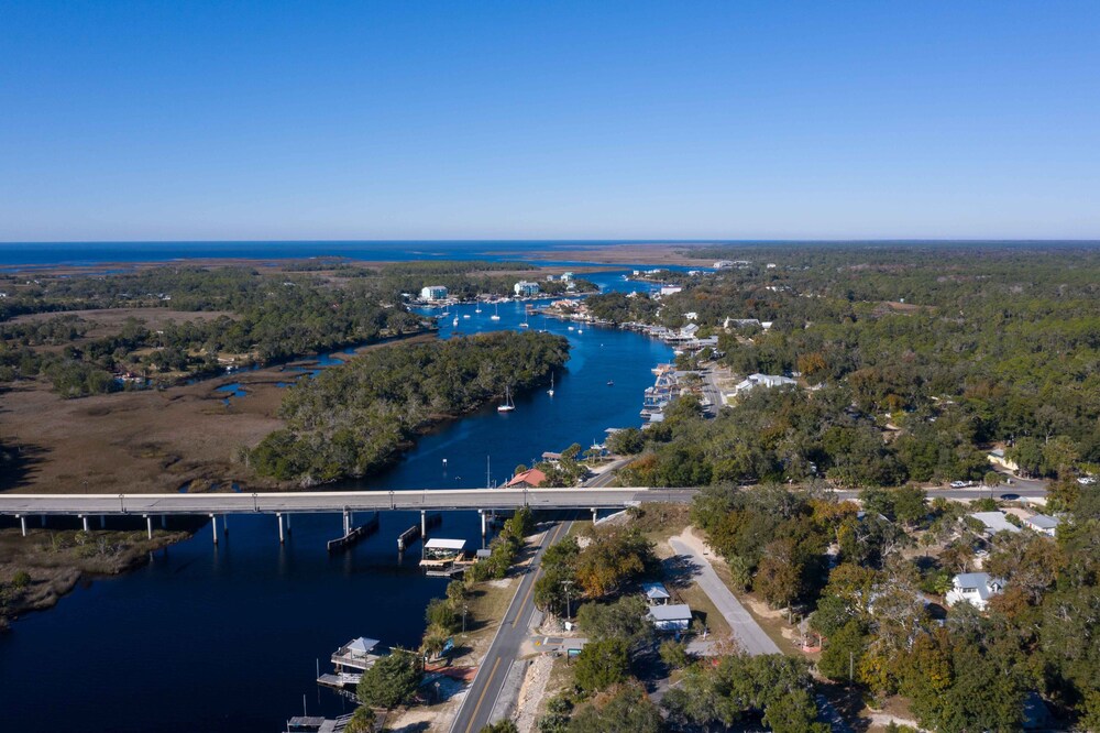 Steinhatchee River Inn