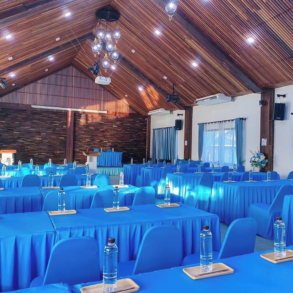 Buffalo Island Resort