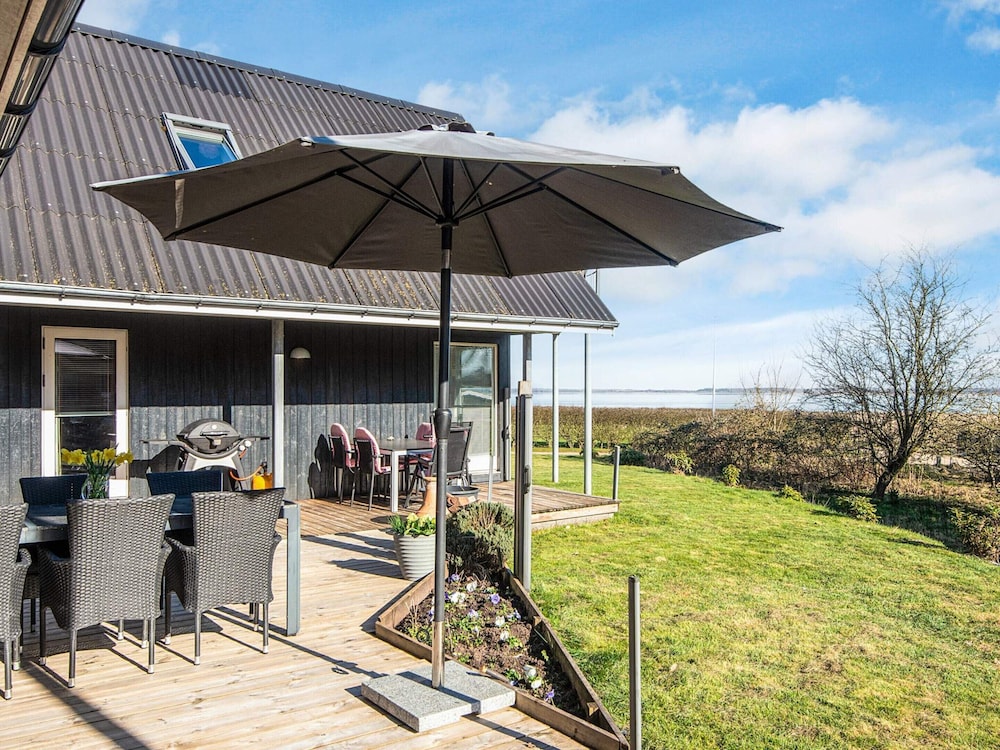 6 Person Holiday Home in Oster Assels