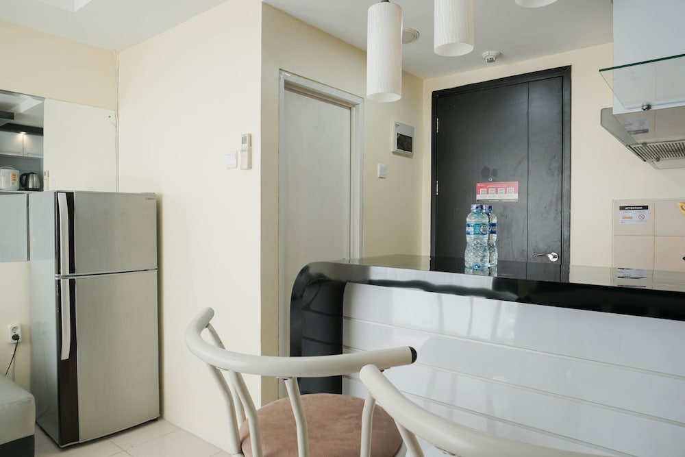 Homey 2BR Apartment @ Belmont Residence, 자카르타 - 11