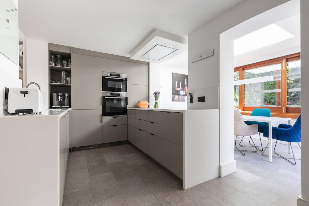 Whittlesey Street II by Onefinestay