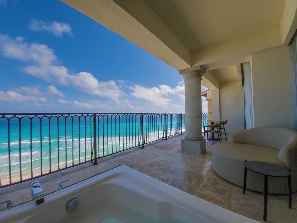 Grand Park Royal Cancun - All Inclusive