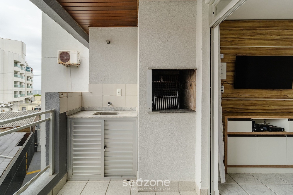 Apt W/balcony 100m From Beach - Ingleses Eab203