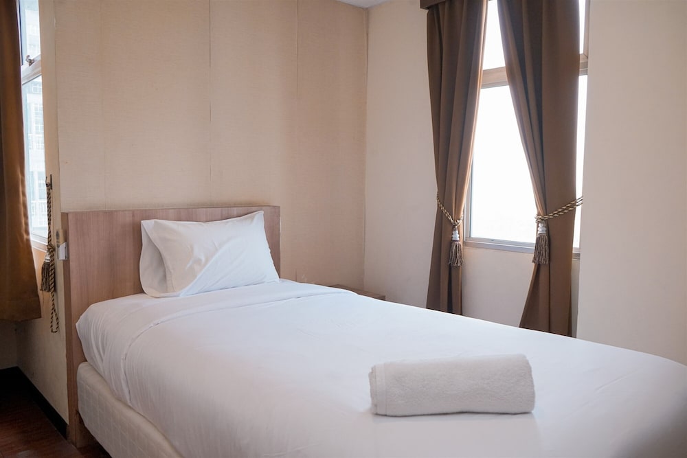 Spacious and Elegant 3BR at Great Western Apartment