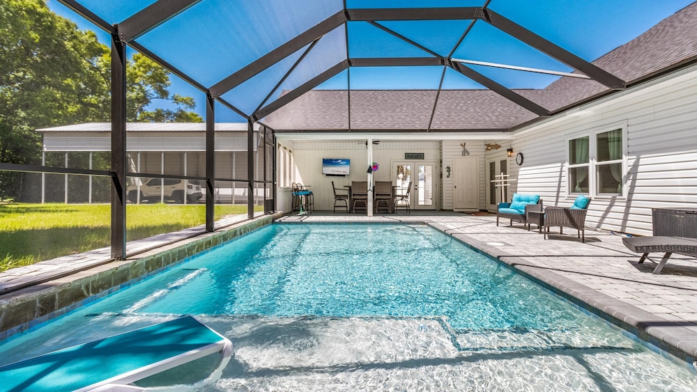 Southern Charm by Southern Vacation Rentals