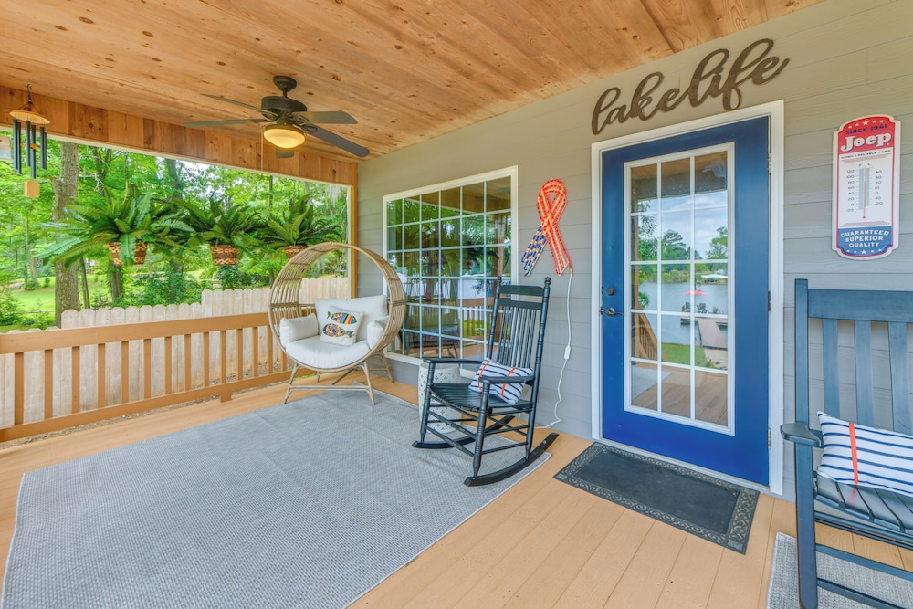 Private Dock + Porch: Lakefront Retreat in Cobb!