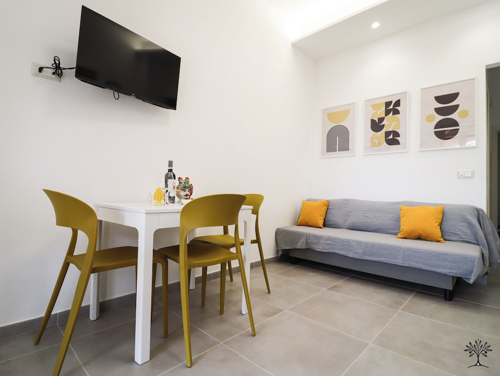 Radici Sicilian Holiday Home - C An Oasis of Relaxation in the Heart of Sicily
