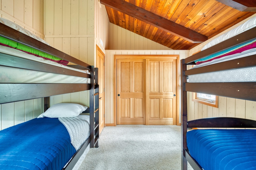 NEW Winter Retreat at Black Butte Ranch