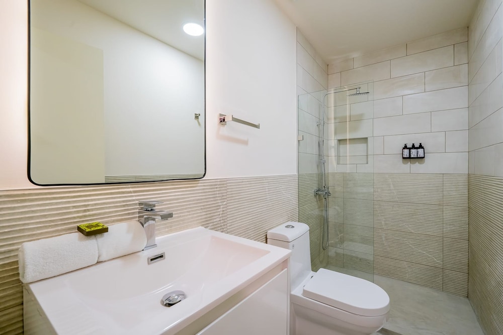 w Majestic 1BR w Fantastic Deco in Casco View