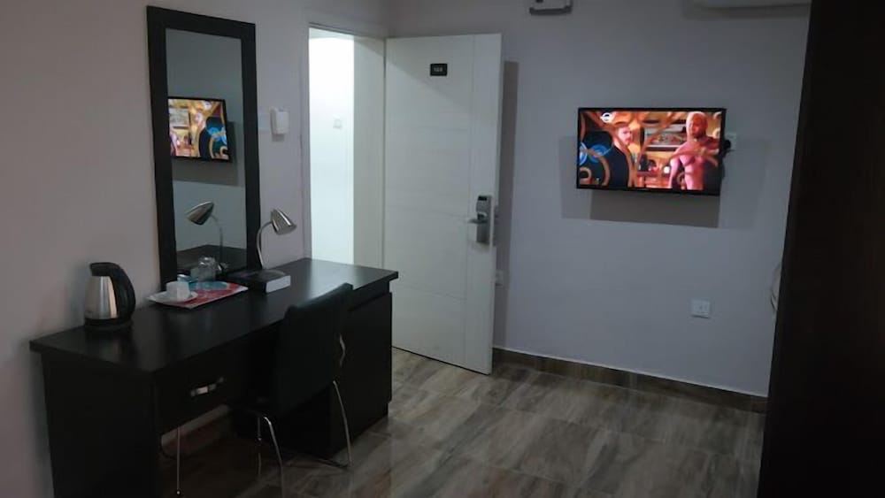 El-Mak Luxury Homes