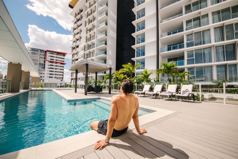 Rockhampton Vacations - Empire Apartment Hotel - Property Image 1