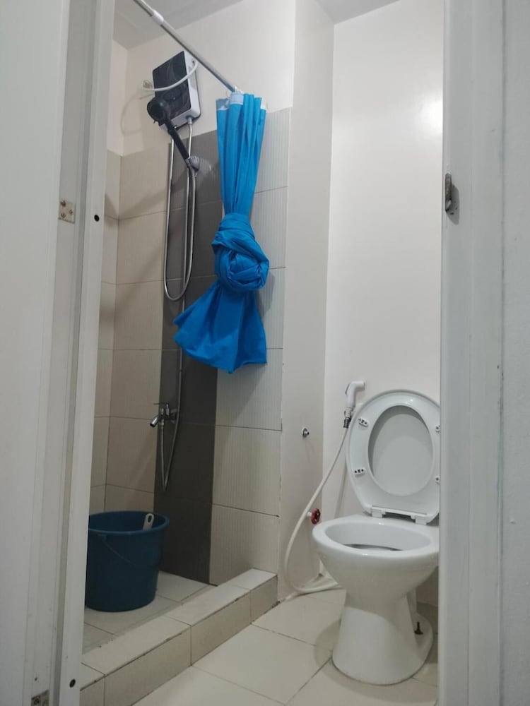 Cozy City View Condo in Quezon City - Your Home Away From Home