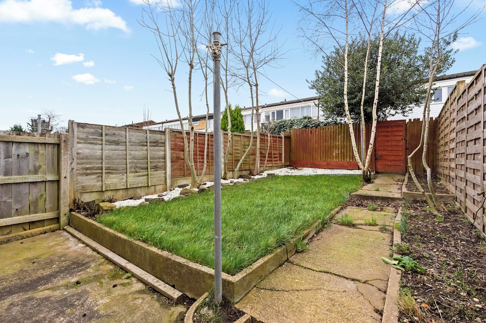 8guests-3br-parking-familyfriendly-nearairport