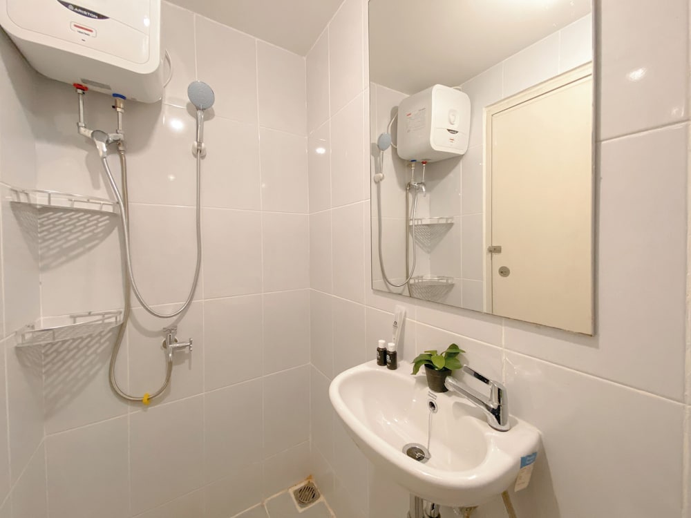 Homey and Comfort Stay Studio Tokyo Riverside PIK 2 Apartment