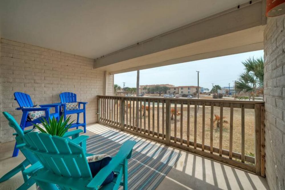Stay Palm by Avantstay Boardwalk, Pool view 4