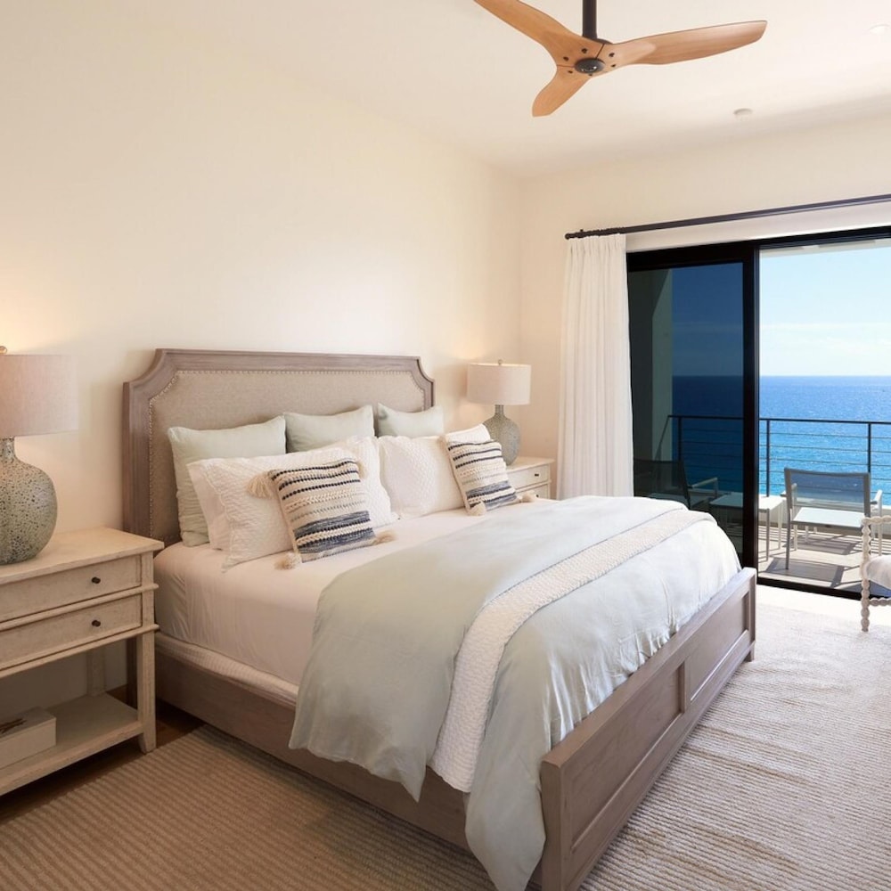 Oceanfront 2bd Penthouse