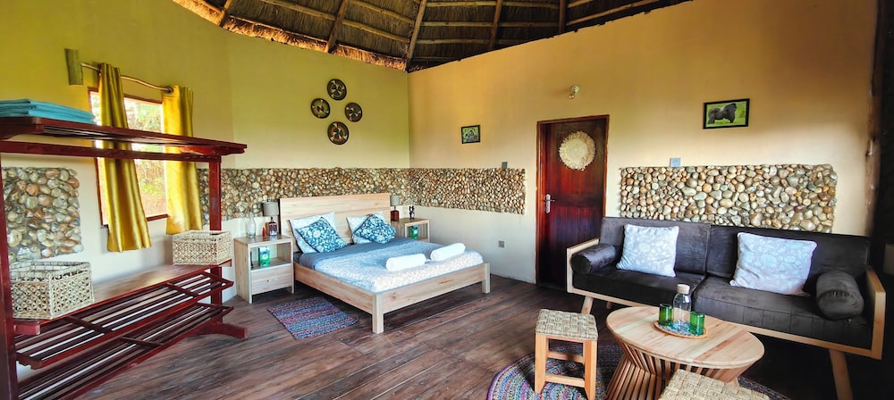 Agandi Uganda Eco-lodge
