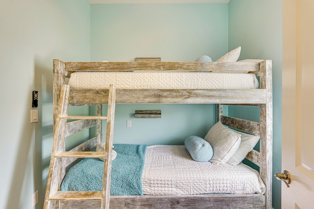 Walk to Beach Access: South Cape San Blas Hideaway