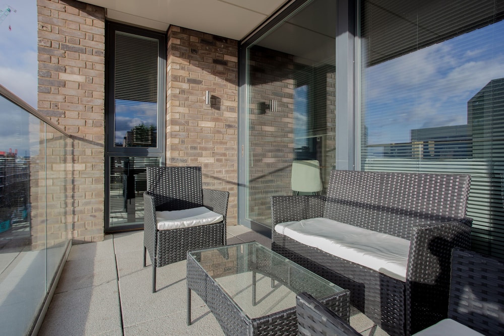 Contemporary 1 Bedroom Apartment in South London
