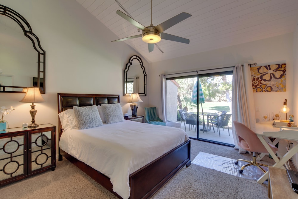 Pet-friendly Stay w/ Patio in Palm Desert Resort!