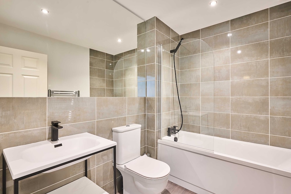 Host Stay Albert House
