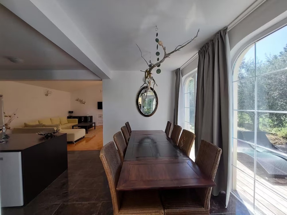Holiday House with Pool Villa Seabird