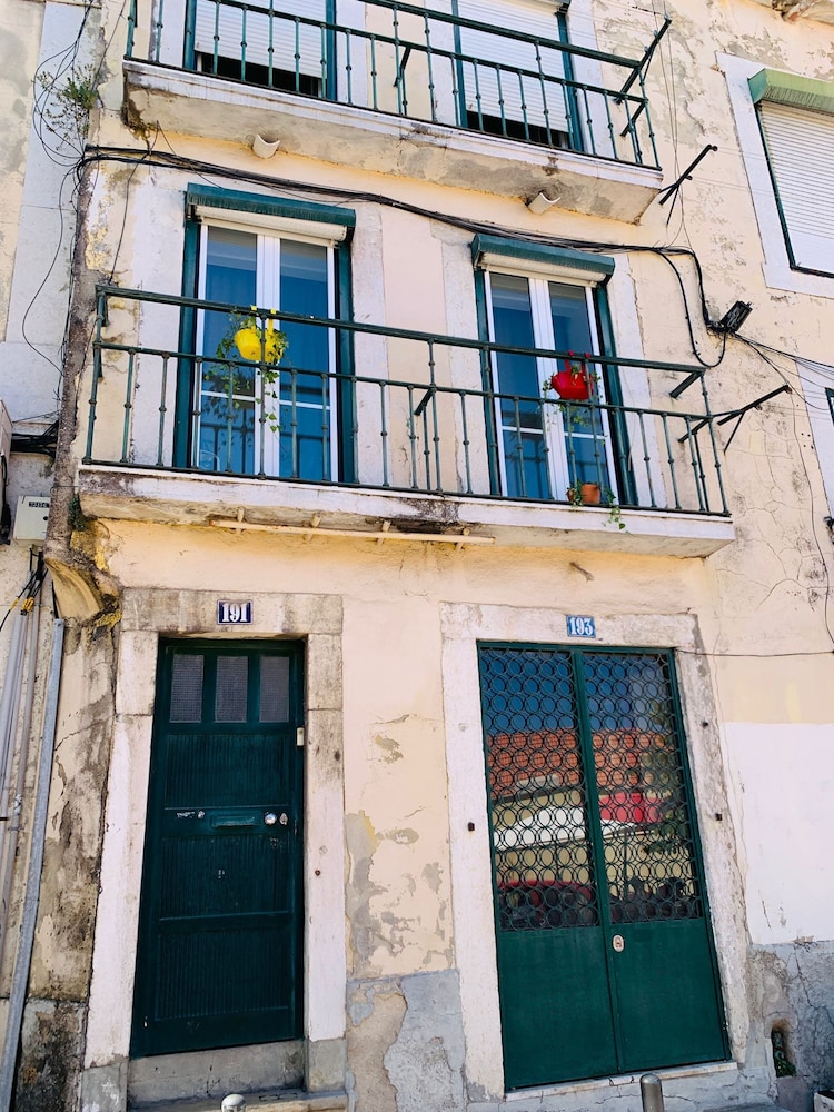Modern Boutique Apartment in the Heart of Alfama