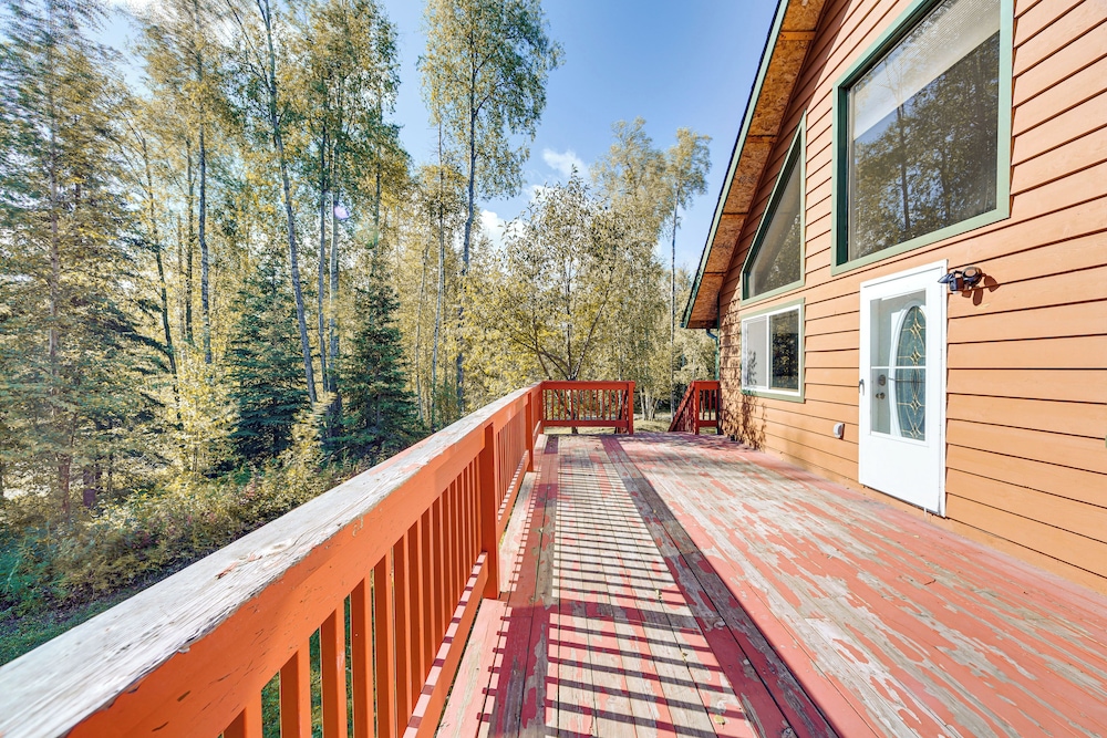 Spacious & Scenic Wasilla Getaway Near Adventures
