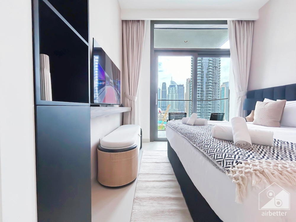 Luxury Burj Crown Downtown 4 Bedroom With Balcony