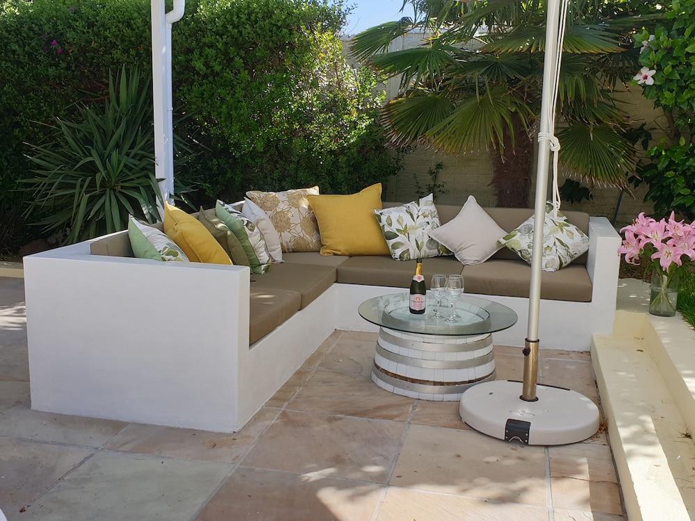 Constantia Cottages