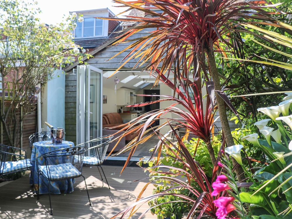 Mayflower, 9 Coronation Road