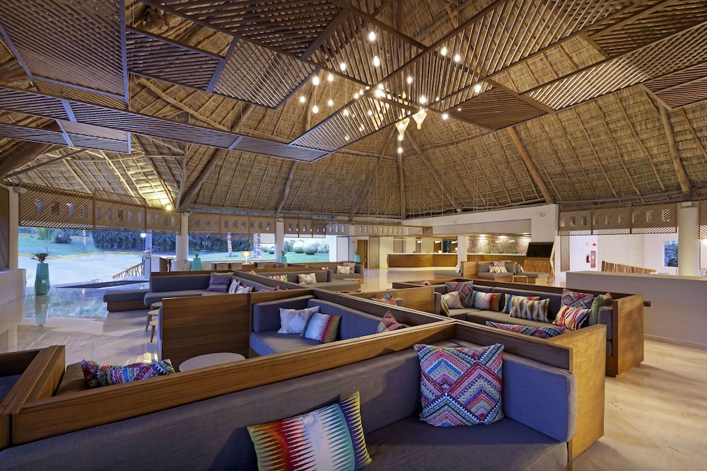 Grand Palladium Vallarta Resort  Spa - All Inclusive - Property Image 3