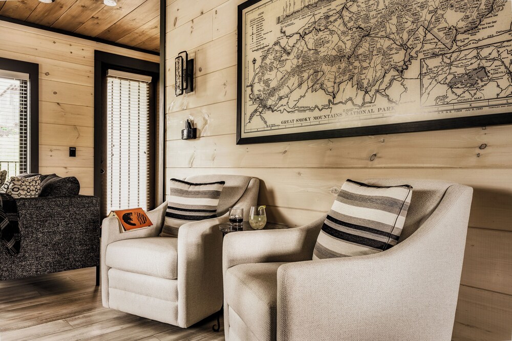 Star Gazer Luxury Rooftop Cabin