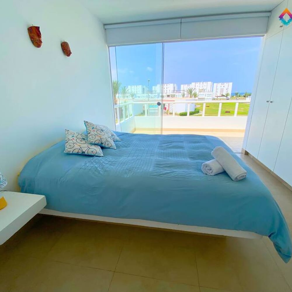HOP LAS Velas Hermosa Casa Playa