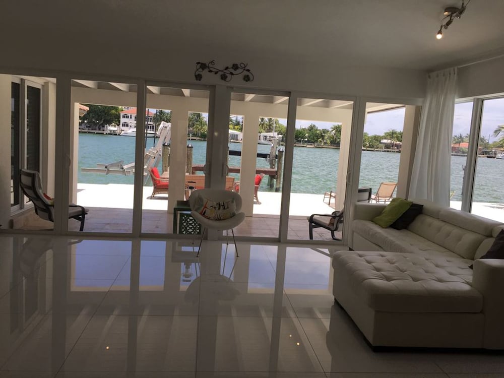 5 Bedroom Homes in Miami Beach by TMG