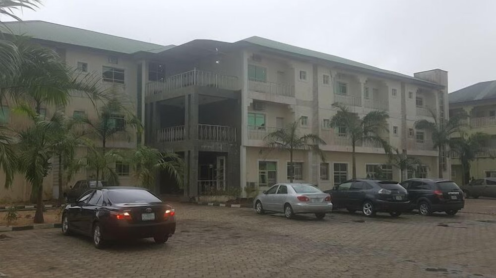 Udeme Hotels
