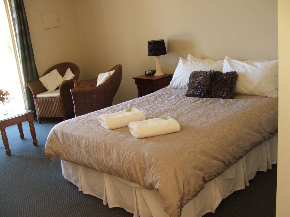 Harbourside Motel