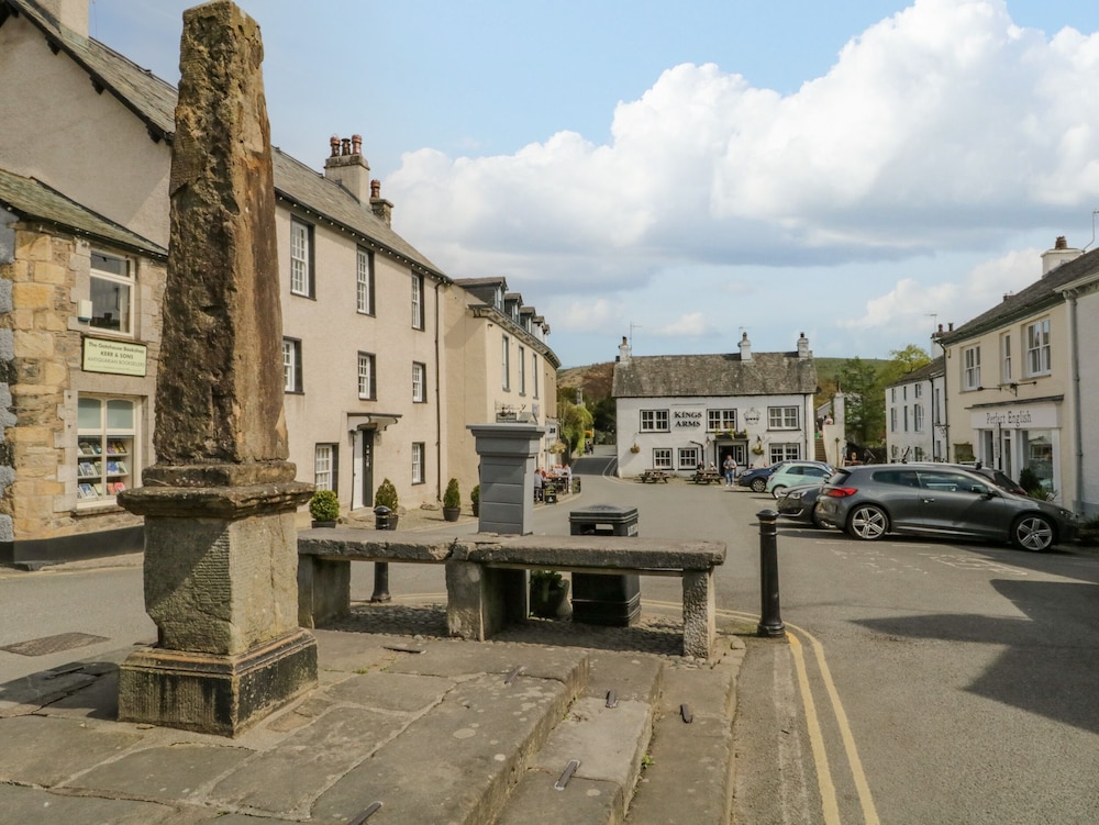 Longlands Groom's Quarters