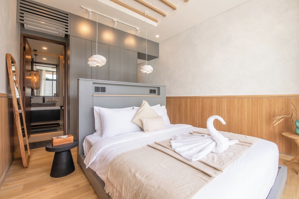 Elegant 3BR Escape Canggu AC 5min Shore