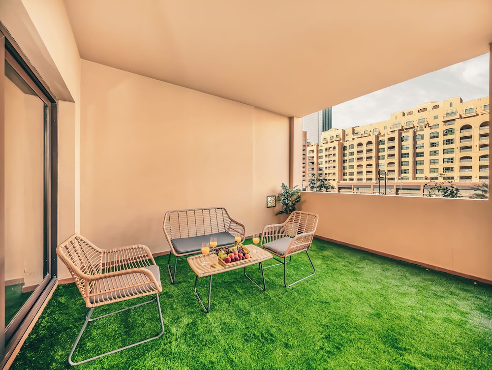 New Fairmont Residences by Propigo
