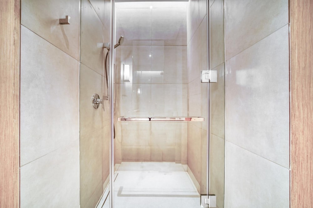 Cityscape and Majestic Retreat at Address JBR
