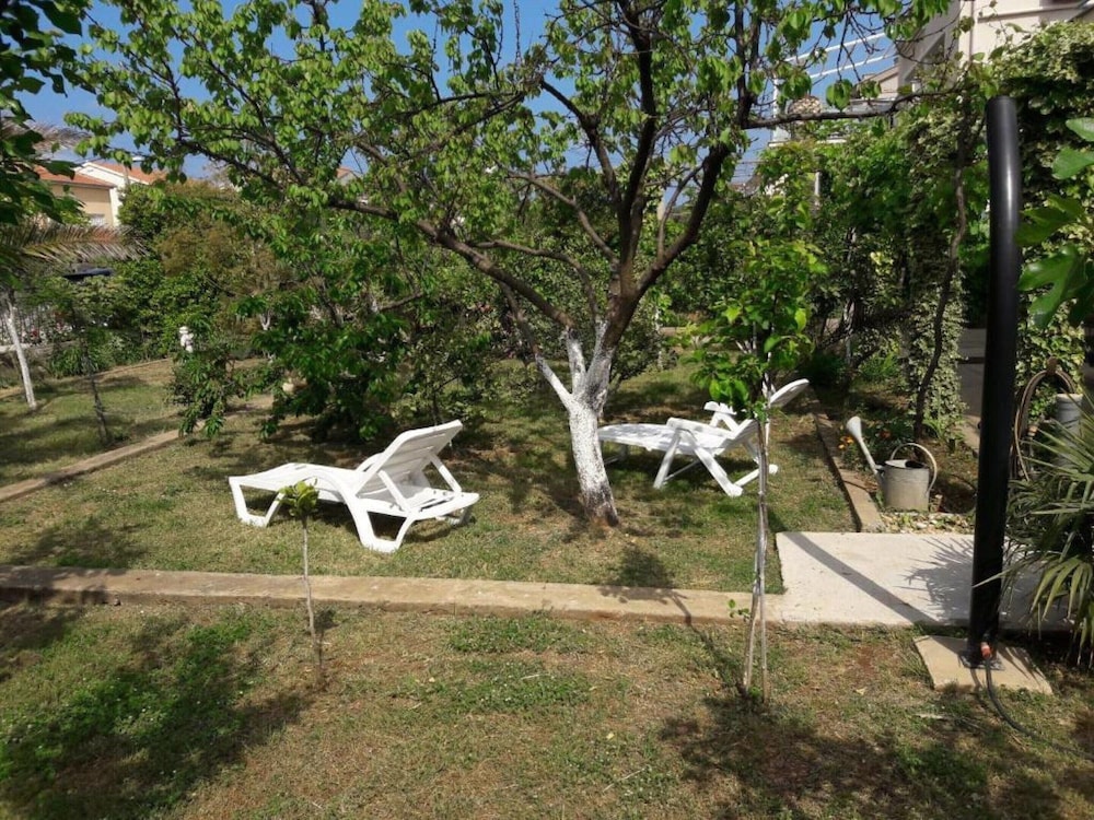 Apartments Amalia - Two Bedroom Apartment With Terrace