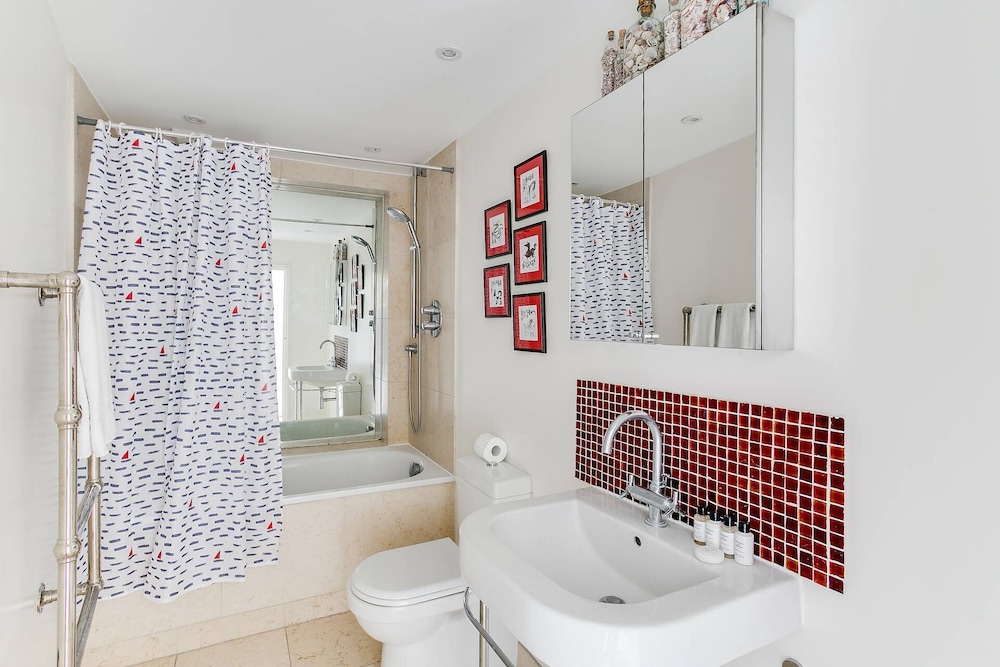 Cadogan Street III by Onefinestay