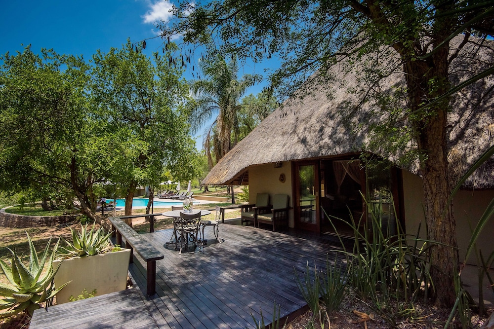 Inyati Game Lodge