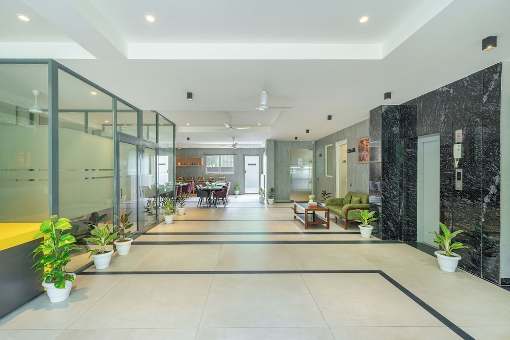 Lime Tree Hotel & Stays Greater Noida Nearby India Expo Centre & Mart